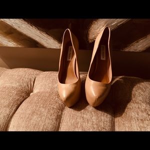 Steve Madden Tan high heel